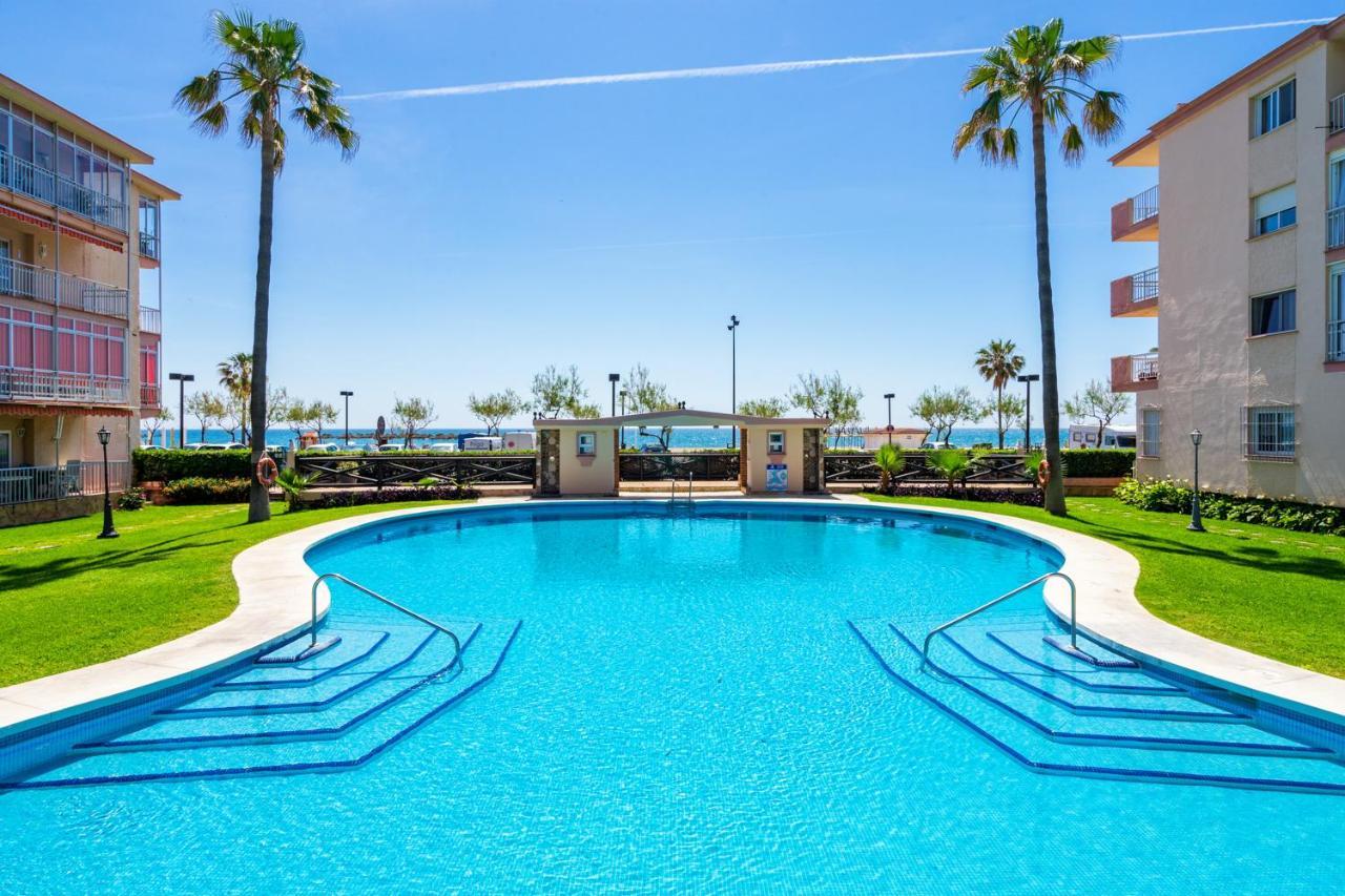 Beachfront Seaview Apartment In Los Boliches By Costarentals - Ref 141 Fuengirola Εξωτερικό φωτογραφία