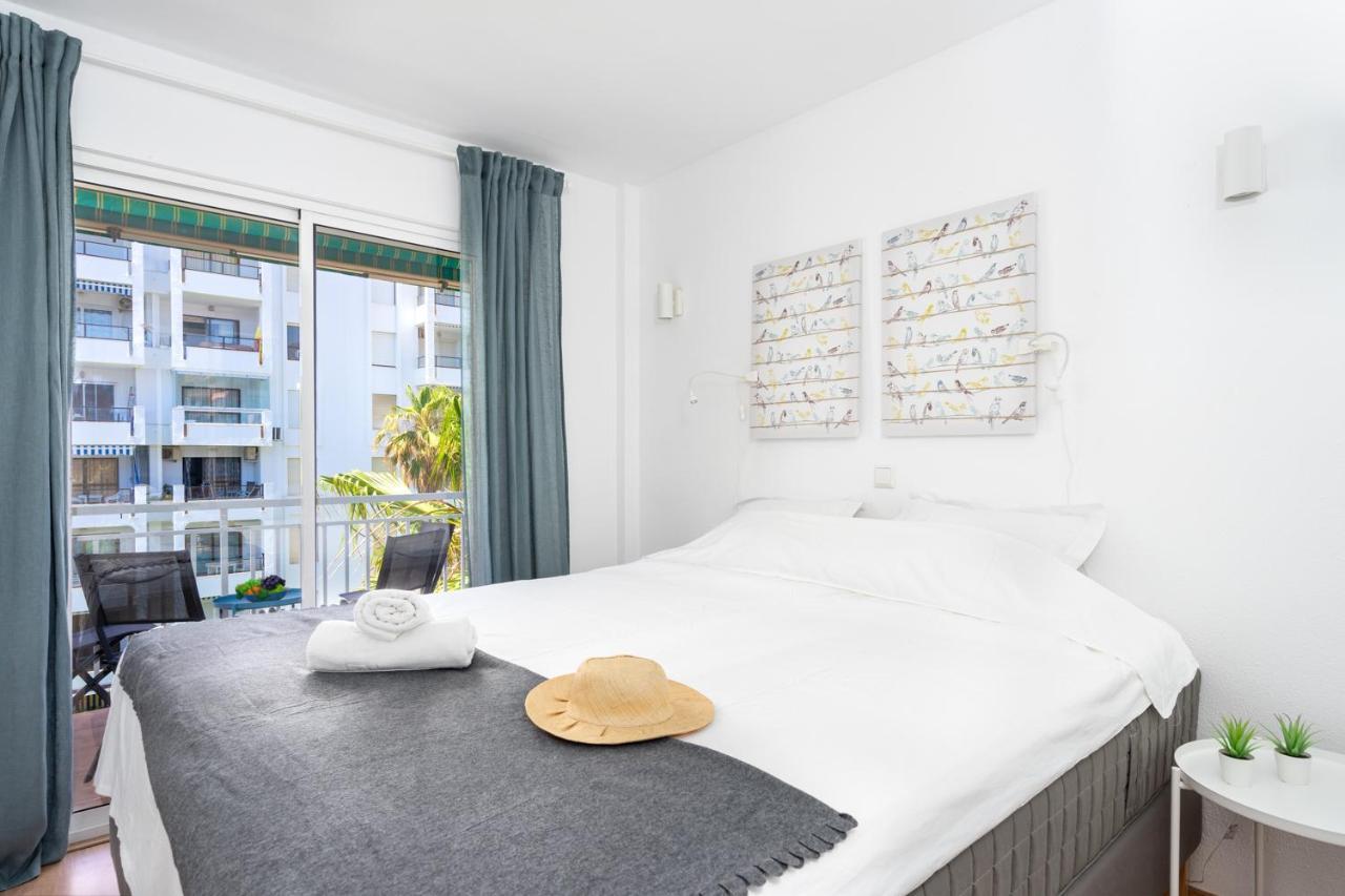 Beachfront Seaview Apartment In Los Boliches By Costarentals - Ref 141 Fuengirola Εξωτερικό φωτογραφία