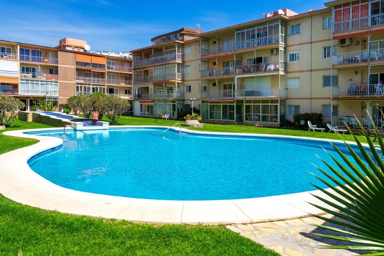 Beachfront Seaview Apartment In Los Boliches By Costarentals - Ref 141 Fuengirola Εξωτερικό φωτογραφία