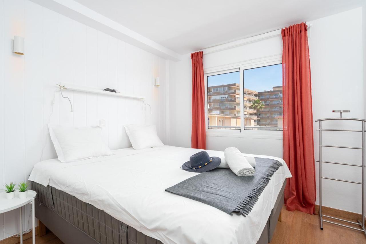 Beachfront Seaview Apartment In Los Boliches By Costarentals - Ref 141 Fuengirola Εξωτερικό φωτογραφία