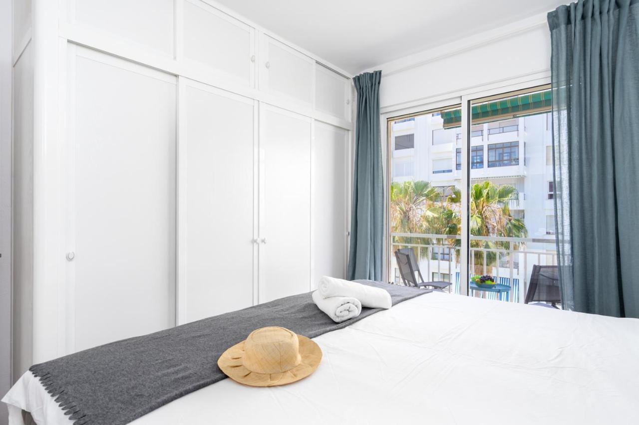 Beachfront Seaview Apartment In Los Boliches By Costarentals - Ref 141 Fuengirola Εξωτερικό φωτογραφία
